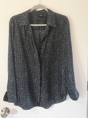 Black and White Printed Button-Up Blouse
